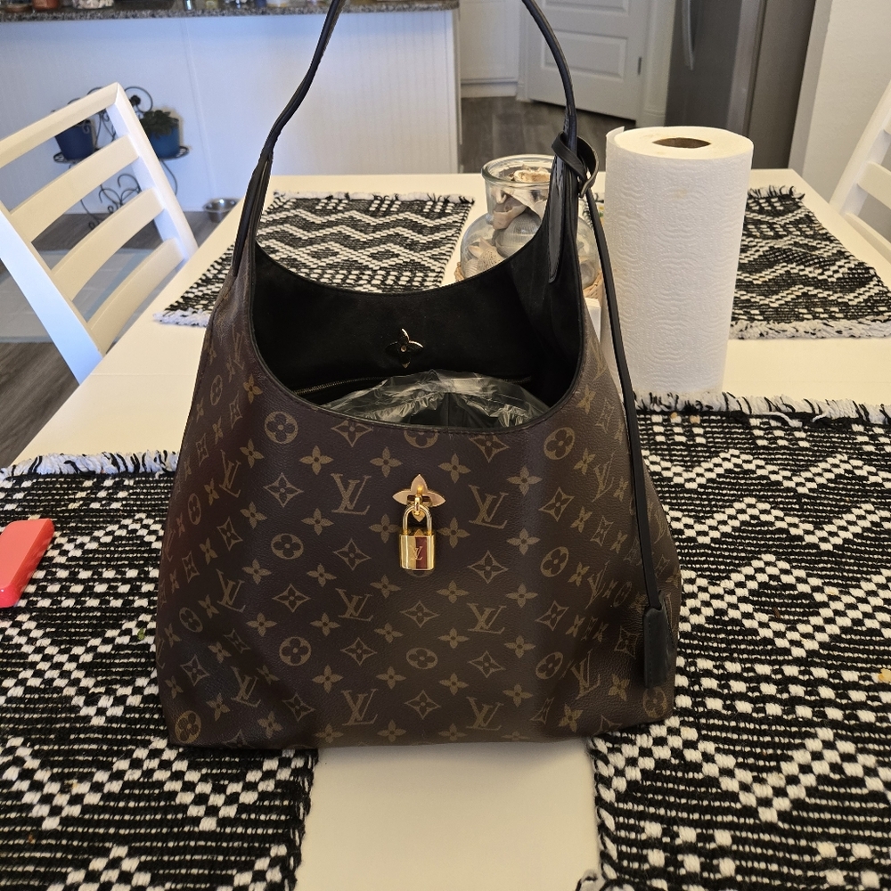 COPY - LOUIS VUITTON FLOWER HOBO
